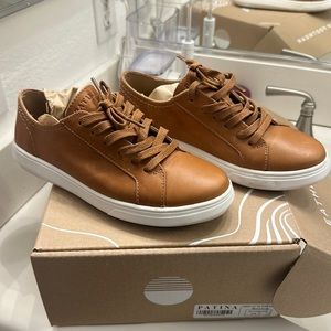 Mom sneakers. Pre-loved